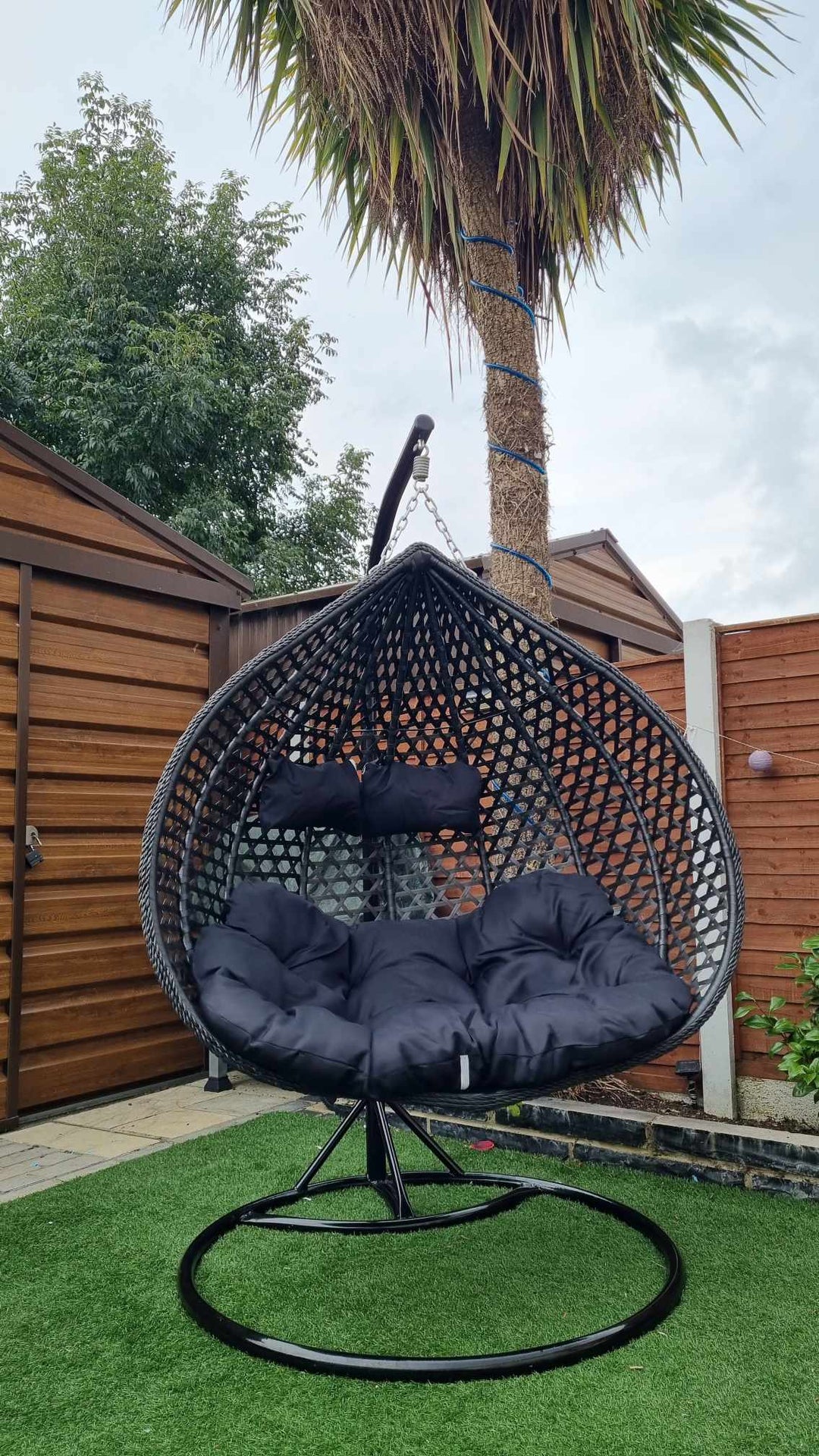 Pakabinami lauko krėslai su stovu viengubas/dvigubas