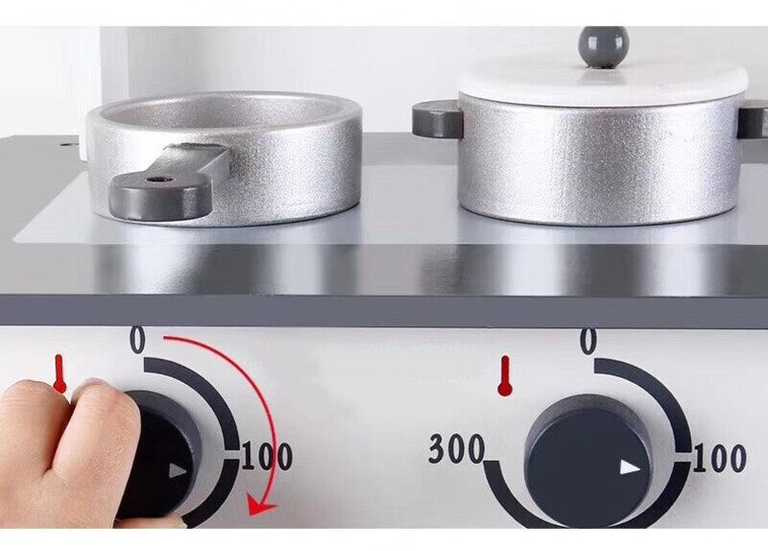 Vaikiška medinė virtuvėlė