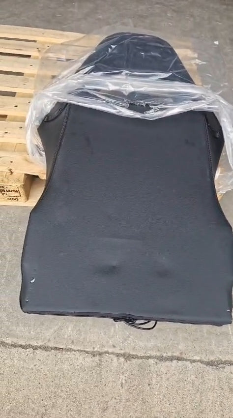 Kompiuterinė kėdė su RGB ir garso kolonėlėmis NUKAINUOTA/SU DEFEKTU